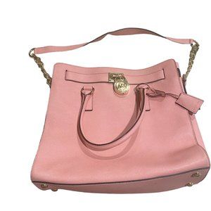 Michael Kors handbag pink with GOLD lock and chain strap